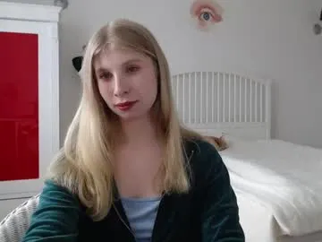 lola_lush01 – webcam model profile photo Image 8