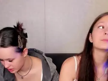 thaisadara24 – webcam model profile photo Image 7