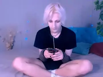 gina_akemi – webcam model profile photo Image 10