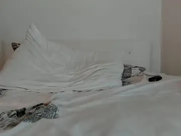 sareandrob – webcam model profile photo Image 3