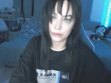 little_effy18_ chat room preview Image 15