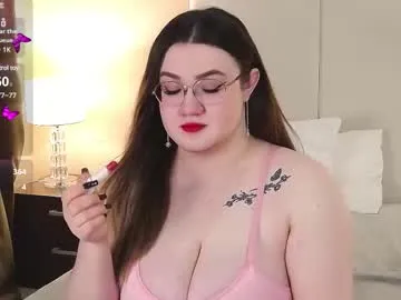 little_effy18_ chat room preview Image 4