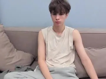 little_effy18_ chat room preview Image 12