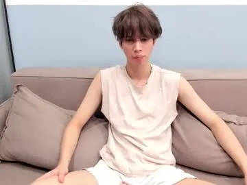 little_effy18_ chat room preview Image 19