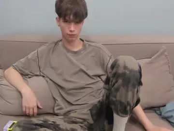 little_effy18_ chat room preview Image 2