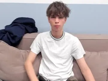 little_effy18_ chat room preview Image 9