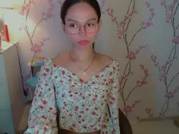 sigmasian – webcam model profile photo Image 12