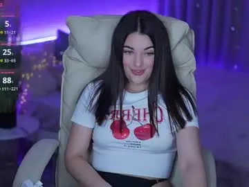 tarawhite_ chat room preview Image 16