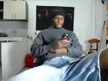 sary_hott chat room preview Image 7