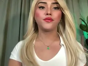 little_effy18_ chat room preview Image 9