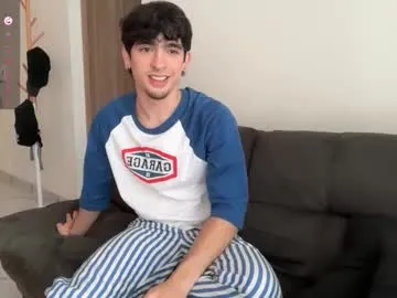 laurabigtits chat room preview Image 18