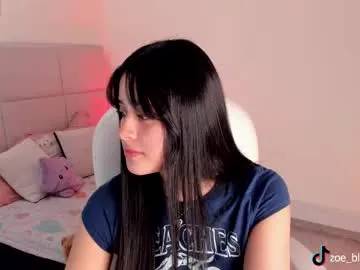 zoe_blake18 Image 2