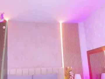 elora_charming chat room preview Image 16