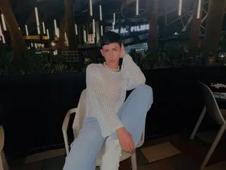 CamiLoz chat room preview