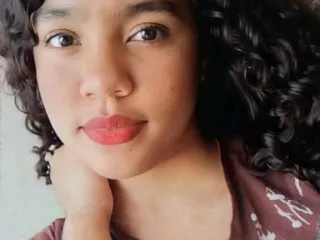 Lauradani – webcam model profile photo