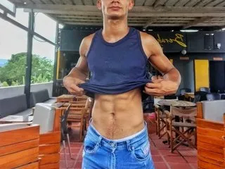 sareandrob – webcam model profile photo Image 3